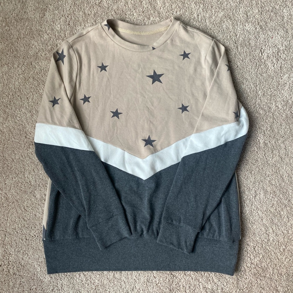 Size M Star Pullover
